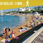 Terrasse Vue Saint-raphael - Plages, Et Gare A Pied Сен-Рафаэль