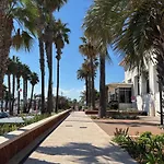Апартаменты Terrasse Vue Saint-raphael - Plages, Et Gare A Pied Сен-Рафаэль