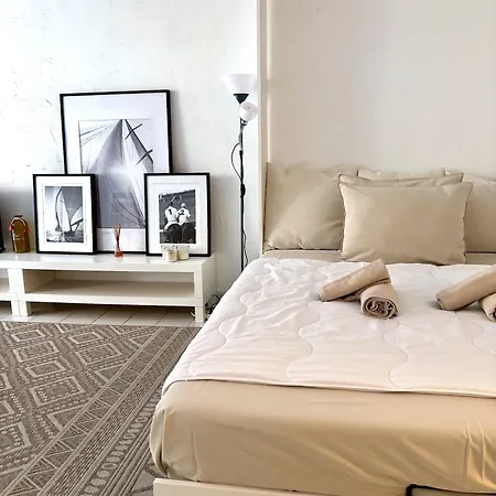 Terrasse Vue Saint-raphael - Plages, Et Gare A Pied *